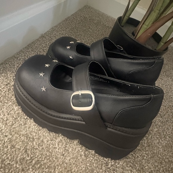 Demonia Black Platform Shoes with Star Accents - Picture 9 of 11